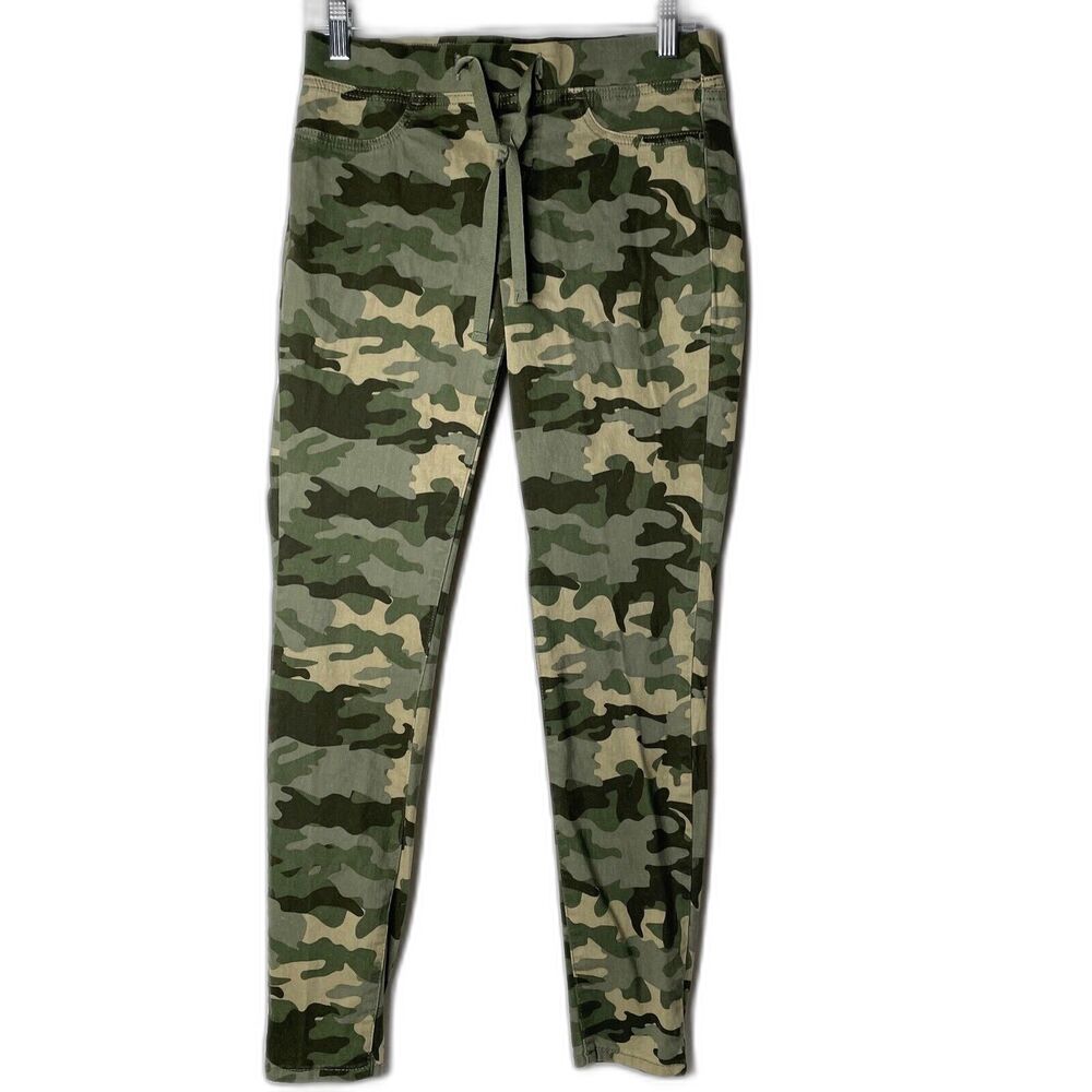 LEI Pants Womens Size Medium Camo Elastic Joggers Pockets Pull On Run Small